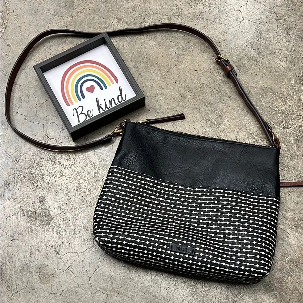 *Fossil Black and White Crossbody Bag with Textured Design